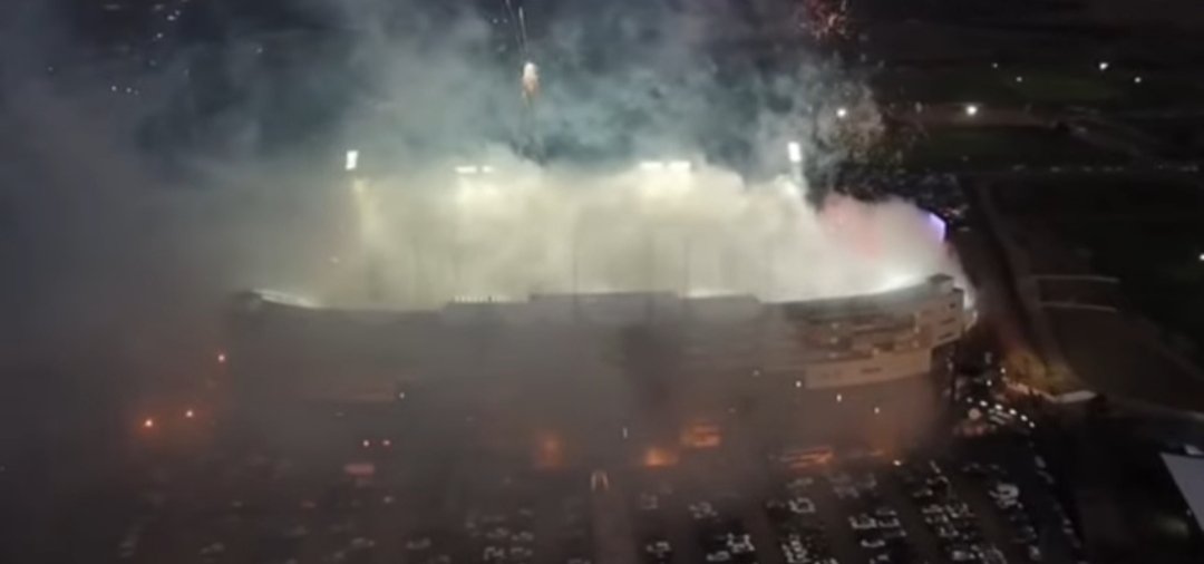 JUEGA <a href="/OficialCAP/">PEÑAROL</a>

#copalibertadores2025

🏟 Campeón del Siglo 
🆚️ <a href="/RacingClub/">Racing Club</a>  🇦🇷

Relata 🎤 <a href="/FedericoBonahon/">Federico Bonahón</a>
Comenta 🗣 <a href="/DjDamianSilva/">Dj Damian Silva</a>
                           <a href="/fefemoreira9/">Fernando Moreira</a>

⏰ Previa  20.30
⚽️  21.30

#VamosCarbonero 

📡 EN DIRECTO
youtube.com/@universomiras…