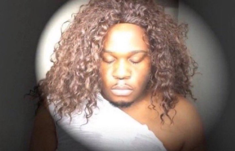 I almost debuted in Newjeans too but Min-heejins shaman beat my ass and told me to go home