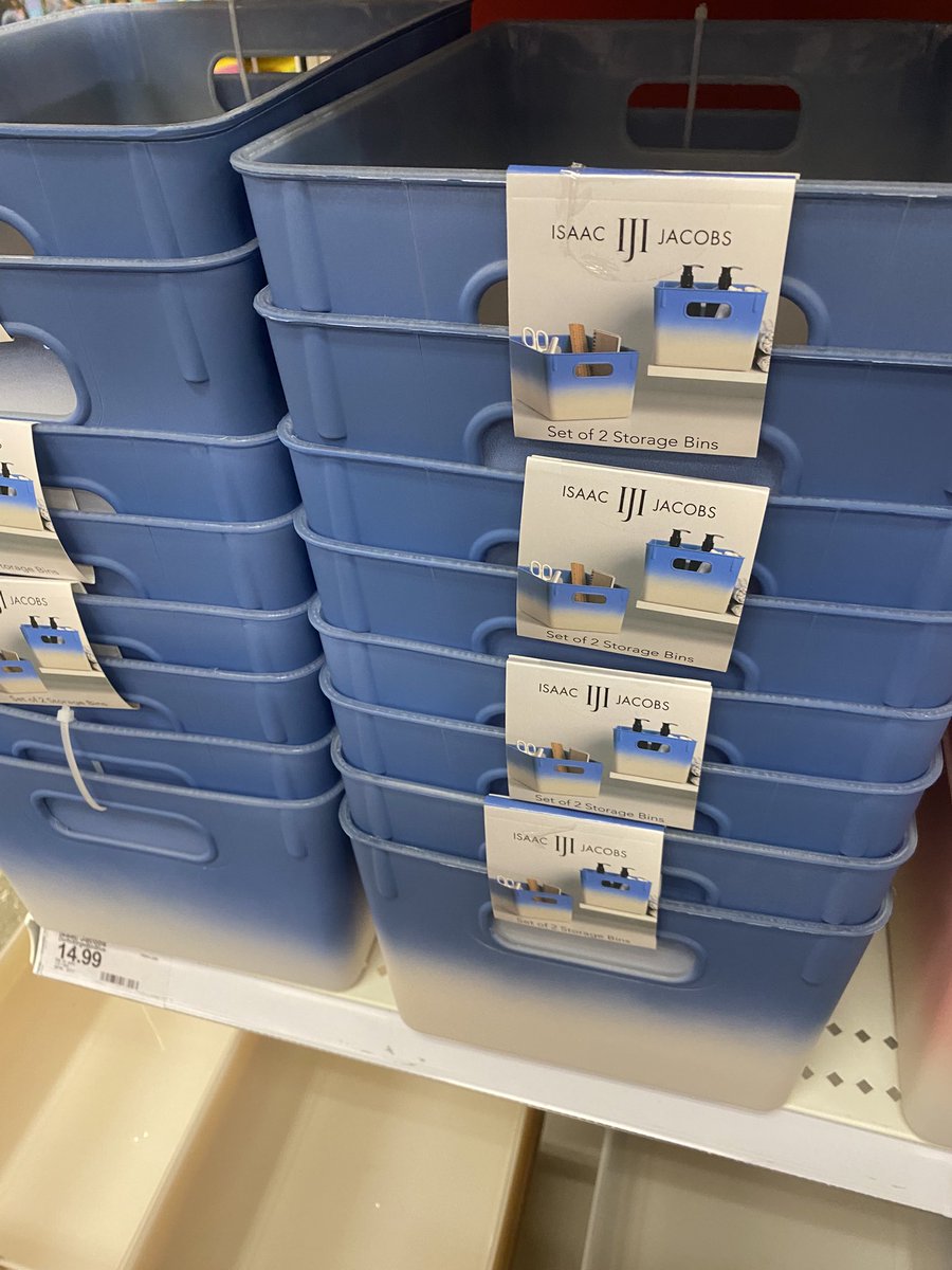 トンツカタン森本はアメリカで収納ボックスとして頑張っています。