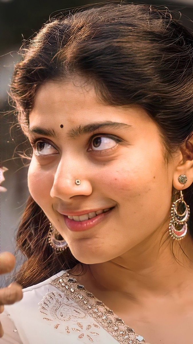There is a Magic 🪄 in her Eyes 

#SaiPallavi <a href="/pallavi_fan1/">Sai pallavi fan</a>