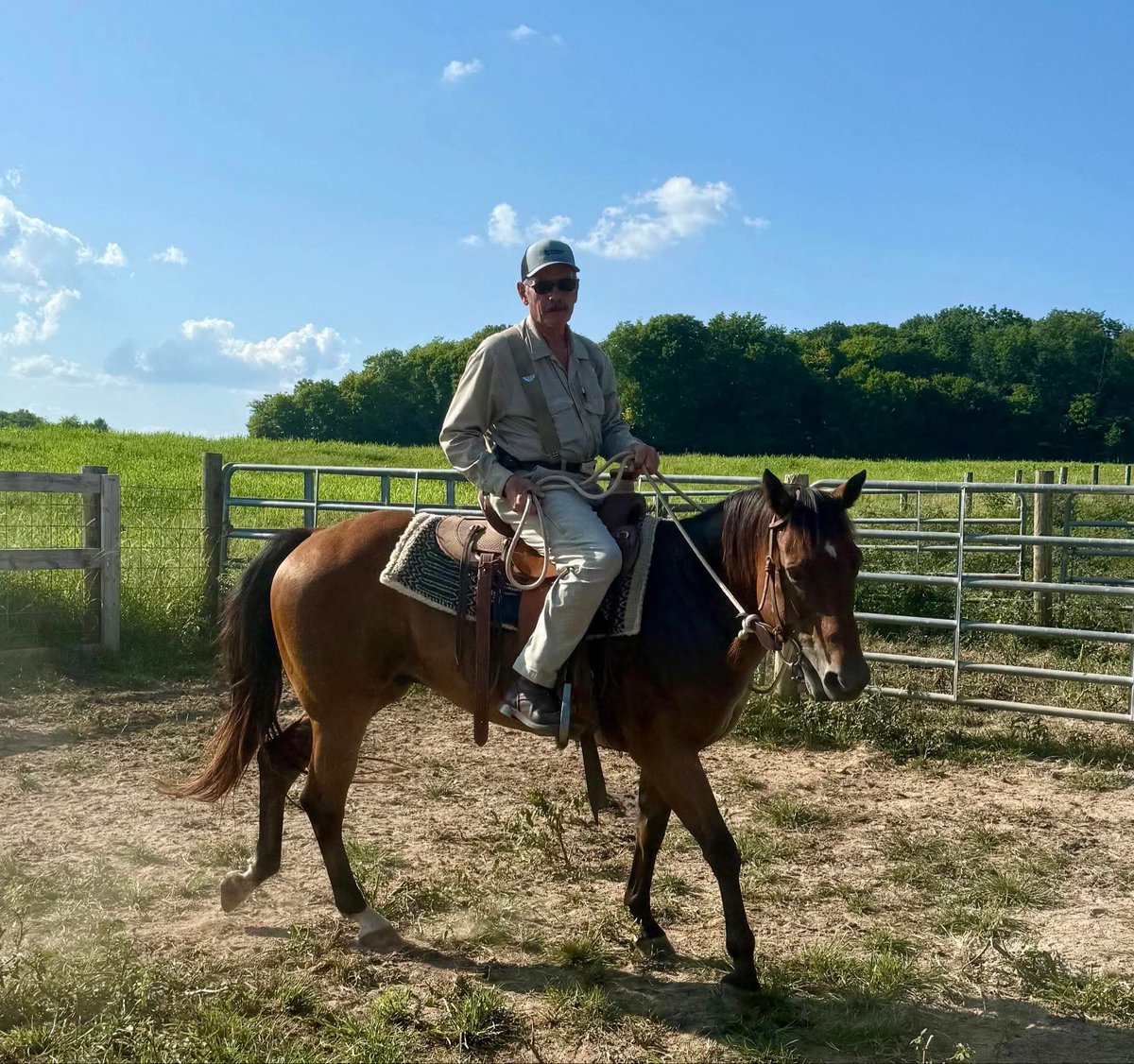 AngelaLRush's tweet photo. I’d love to be just like him when I grow up. https://t.co/dPFN2QoOcW