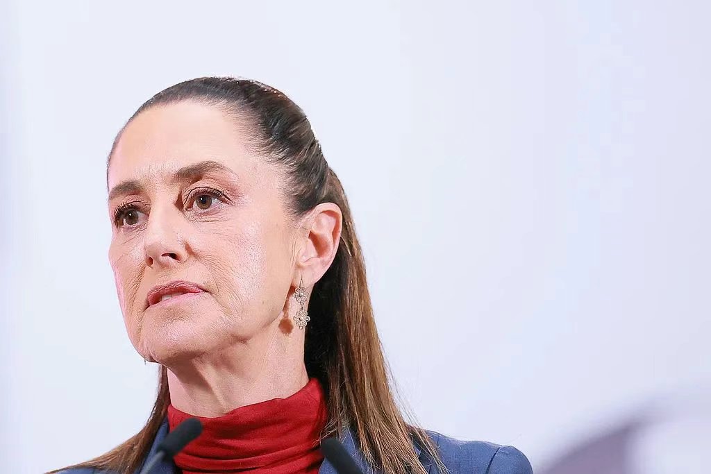 当地时间8月11日，墨西哥总统辛鲍姆表示，政府绝不会损害墨西哥人民的主权与独立，也绝不允许美国军队进入墨西哥领土。