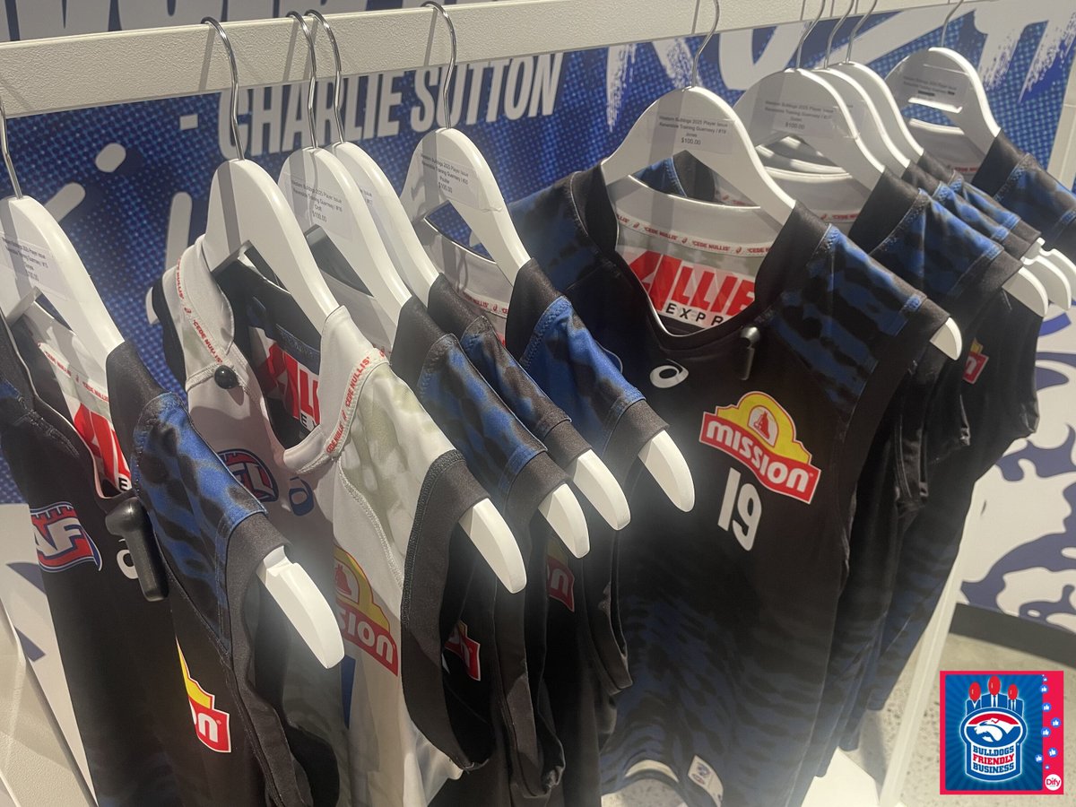 No training today, only training tops* on sale at the Bulldogs shop. Dogs full training tomorrow &amp; Friday 🏟️ 🏉 

#bulldogsfriendly #businessmeetup 9.15am Tuesdays  🔗 meetup.com/bulldogs-frien… with <a href="/DifySocial/">Dify Social</a>'s <a href="/SteveHubba/">Steve Hubbard</a> (*I got the original BFB Ambassador's number!)