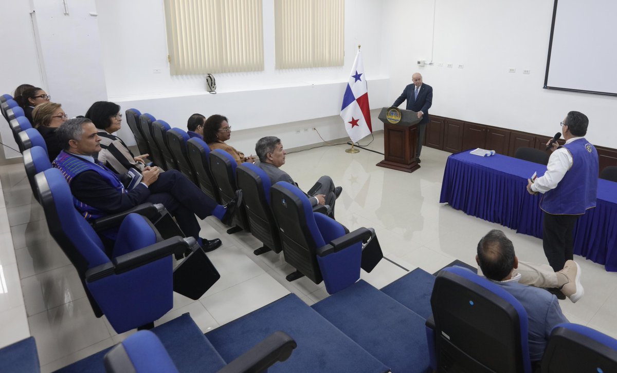 Comisión pro valores cívicos. presidencia.gob.pa/publicacion/re…