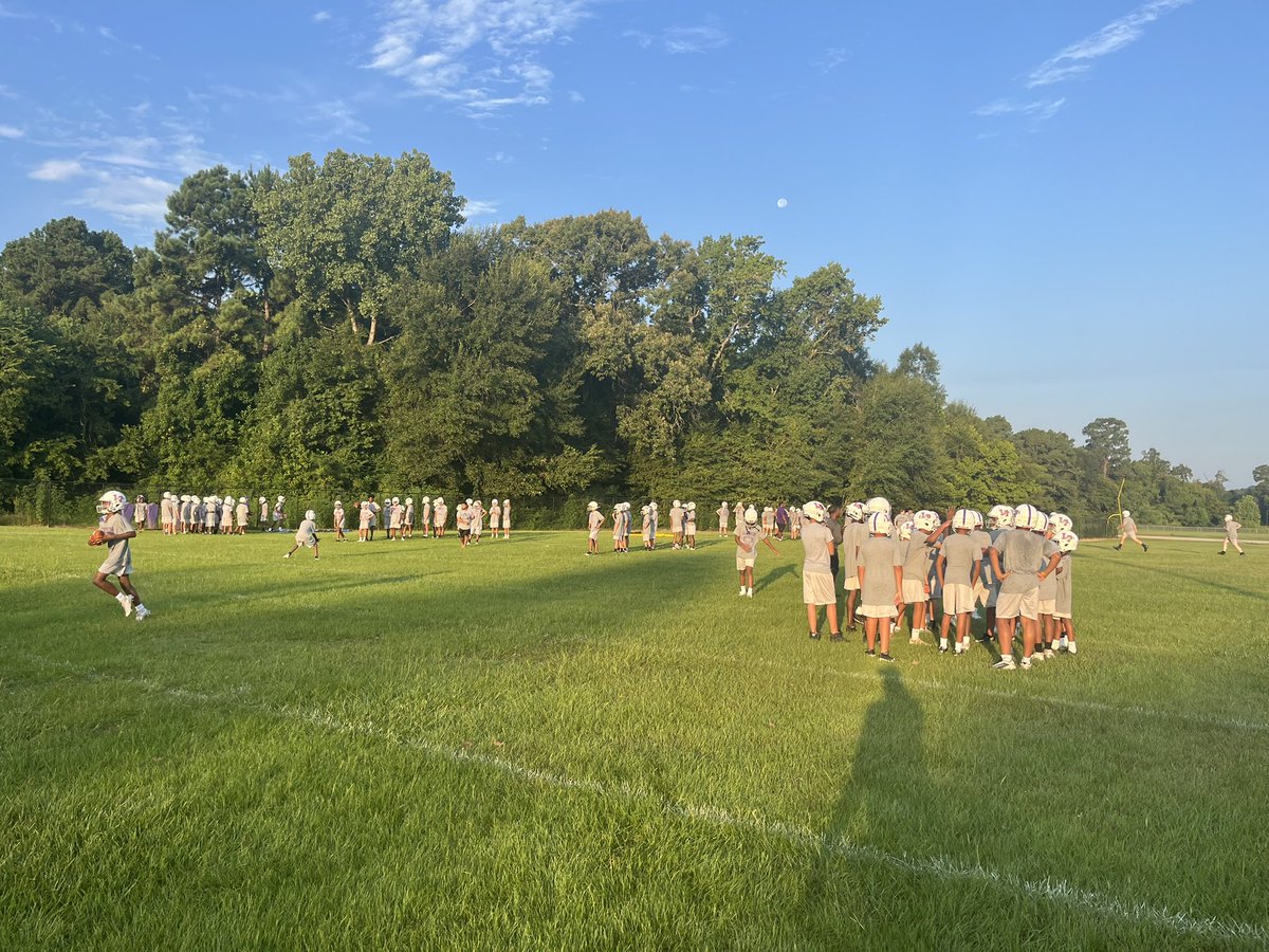 WellsAmark24's tweet photo. LMS is under way for the season!
@abseckLPFB @AyoMrRogers @CoachLambino @DannyCowgill44 https://t.co/6ZitRgCx2Q