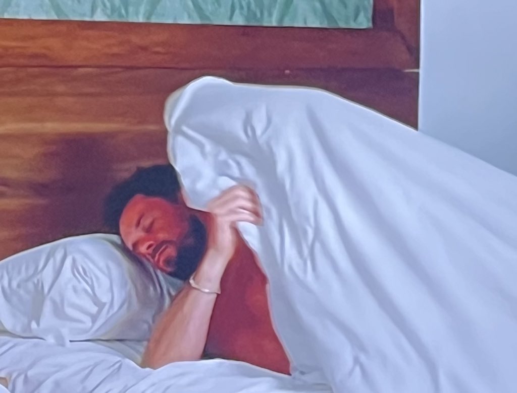 Imagine you leave the room crying/heartbroken and your man 
GOES BACK TO BED…

#BachelorinParadise