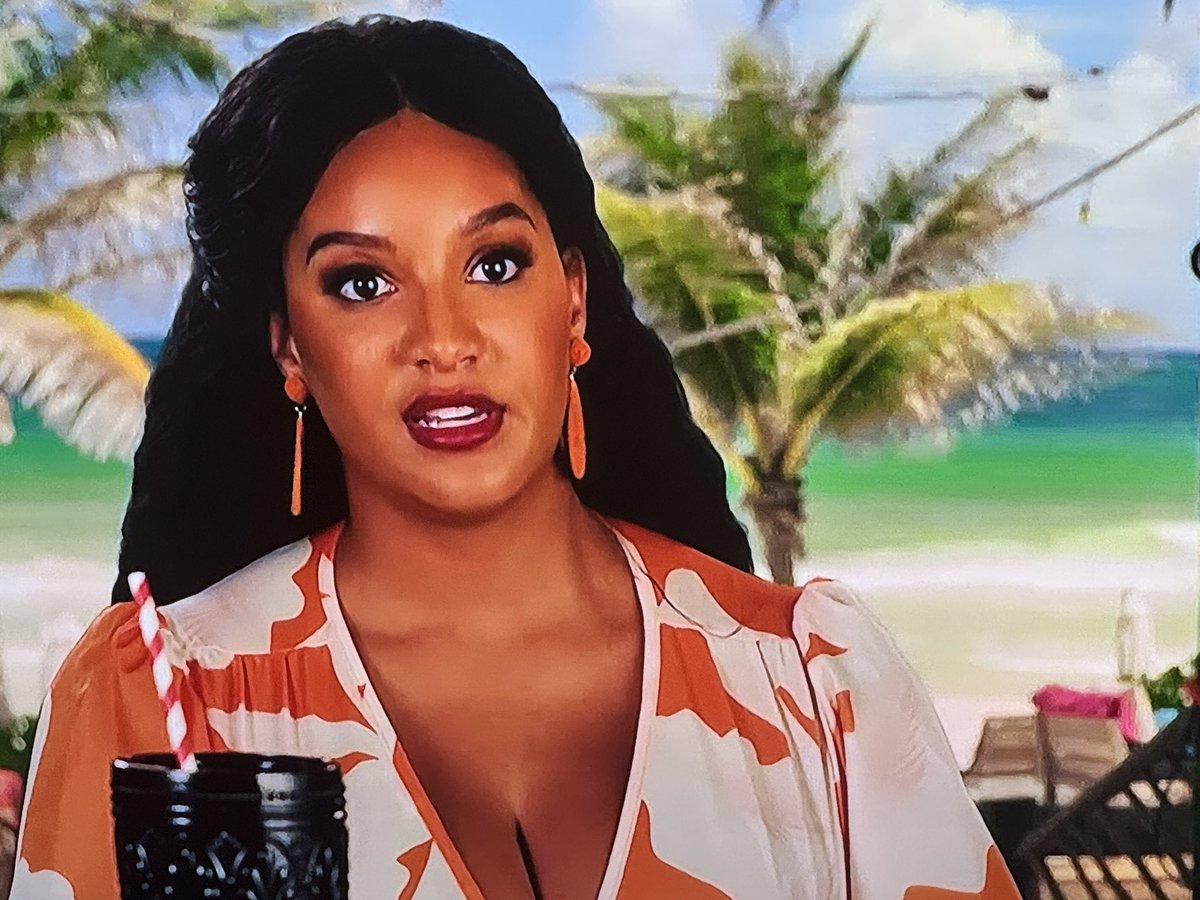 90DayCray1's tweet photo. We don’t need a season of Chantel coming out to her family. They already met Ashley. Trust, they know. 

#90DayFiance #90DayHuntForLove
#90DayFianceHuntForLove https://t.co/cYzwrKBlTA
