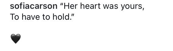 deIenart's tweet image. i see you @sofiacarson 👀👀