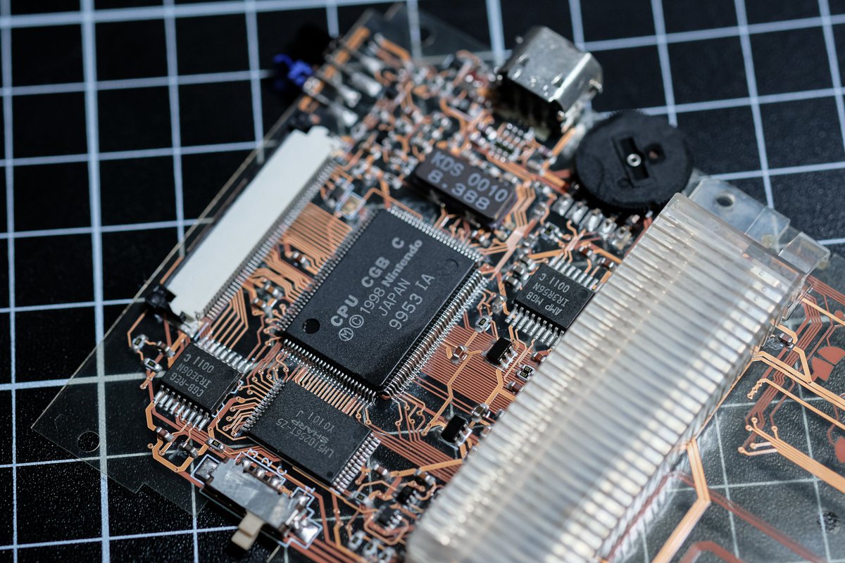 JLCPCB's tweet image. 🌟JLCPCB Customer Spotlight: @natalie_thenerd  Stunning Transparent Game Boy Color!
✨Behold this eye-catching build featuring our transparent PCB—a perfect blend of tech and art! 🎮
👉Want a head-turning transparent PCB for your next project? 
Check it : shorturl.at/Bhf6R