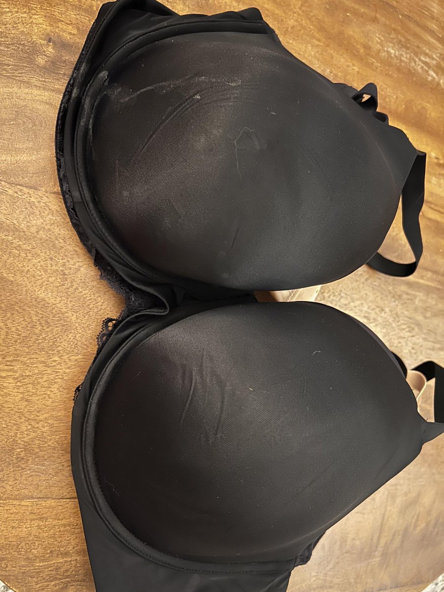 Girl sexy bra 18k tweet media