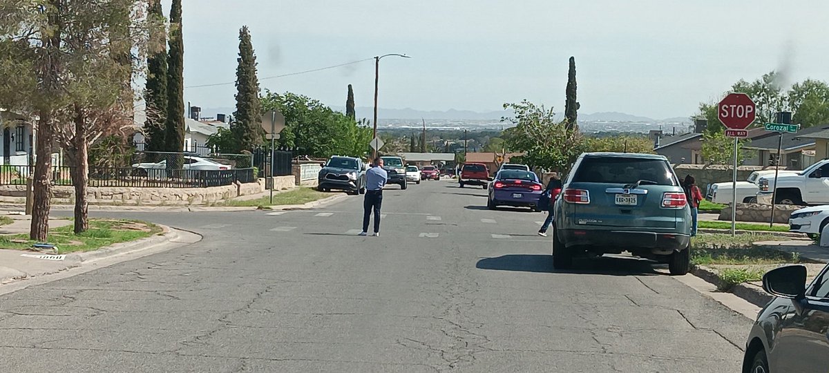 Monica Bustillos (@monica152712) on Twitter photo Great example of safety in action! Principal <a href="/BAMS_GLopez/">Gabriel Lopez</a> doesn’t just talk about caring for students, he shows it! A parent snapped these pictures of him being a crossing guard & was grateful for his dedication to protecting BAMS students.
#ExcellenceByDesign
#LeadershipMatters Great example of safety in action! Principal <a href="/BAMS_GLopez/">Gabriel Lopez</a> doesn’t just talk about caring for students, he shows it! A parent snapped these pictures of him being a crossing guard & was grateful for his dedication to protecting BAMS students.
#ExcellenceByDesign
#LeadershipMatters