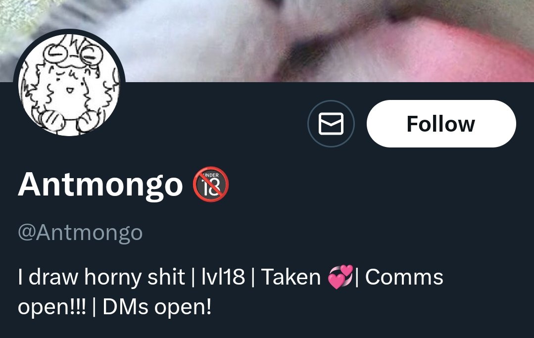 @/Antmongo is a traced and a scam artist back again once more. I will be providing screenshots with their proof of traced artwork in the replies. As well as a link to the original call out post I made below. 1/5