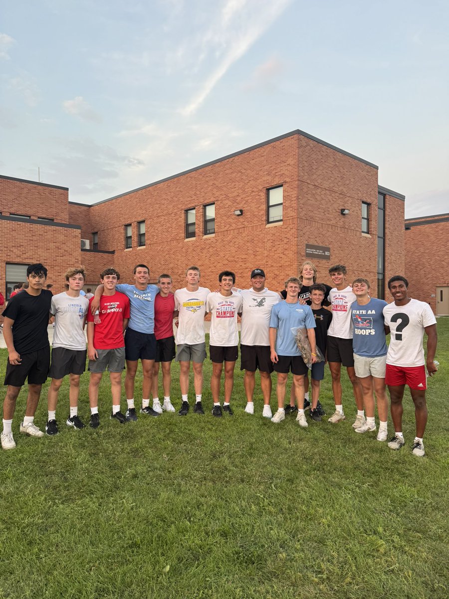 TREY NAASZ tweet media