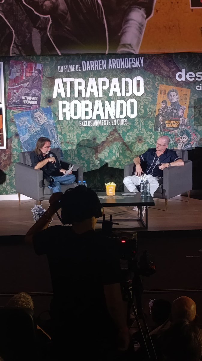 cinegeekmx's tweet image. Hoy estuvimos en una masterclass con el director #DarrenAronofsky sobre su nueva película #AtrapadoRobando 🎬.

Gracias a @SonyPicturesMX por la invitación.