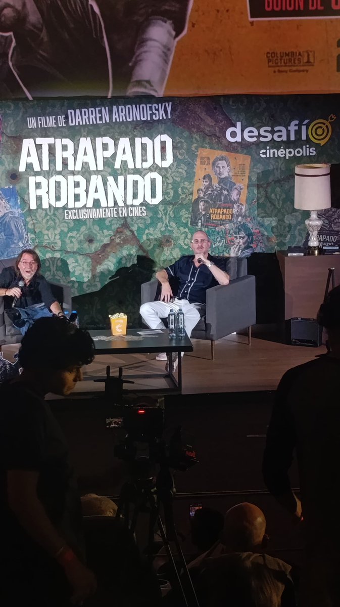 cinegeekmx's tweet image. Hoy estuvimos en una masterclass con el director #DarrenAronofsky sobre su nueva película #AtrapadoRobando 🎬.

Gracias a @SonyPicturesMX por la invitación.