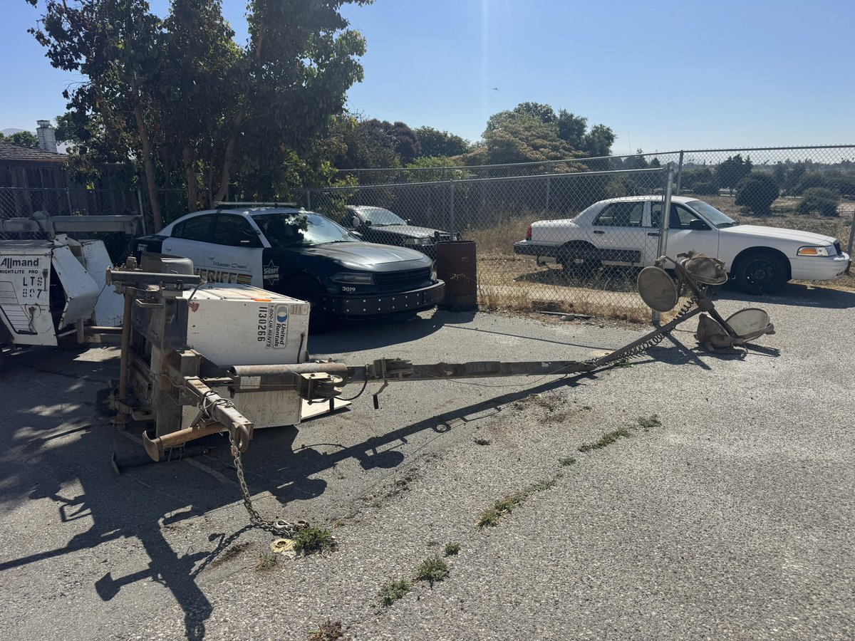 CHRIS in the Concierge Lounge tweet media