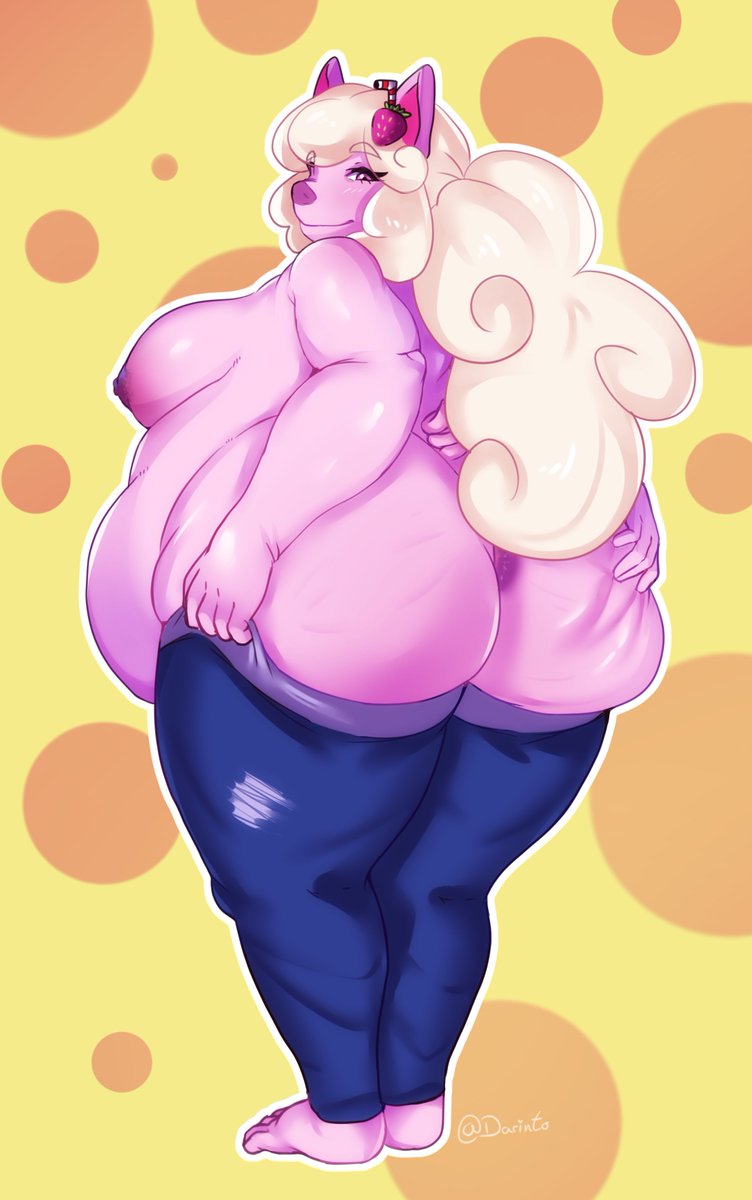 Thank you <a href="/payterfer/">Payterfer</a>  for this! ✨

 What better way to get ready for your in-game appearance than to try clothes? It seems Strawbella still doesn't find one her size tho