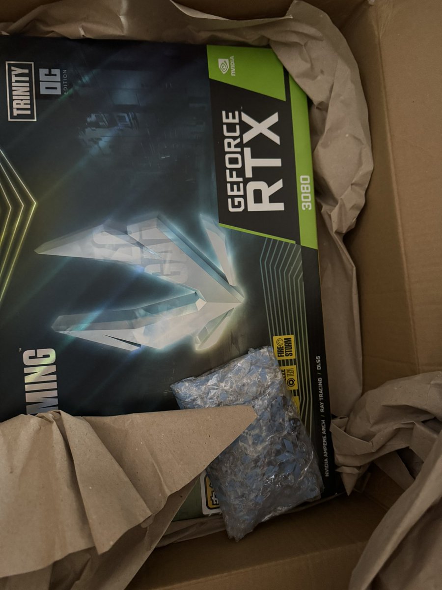 依頼の件が到着しました！今日の作業予定は―― 1.小型PCの修理 2.2080Ti