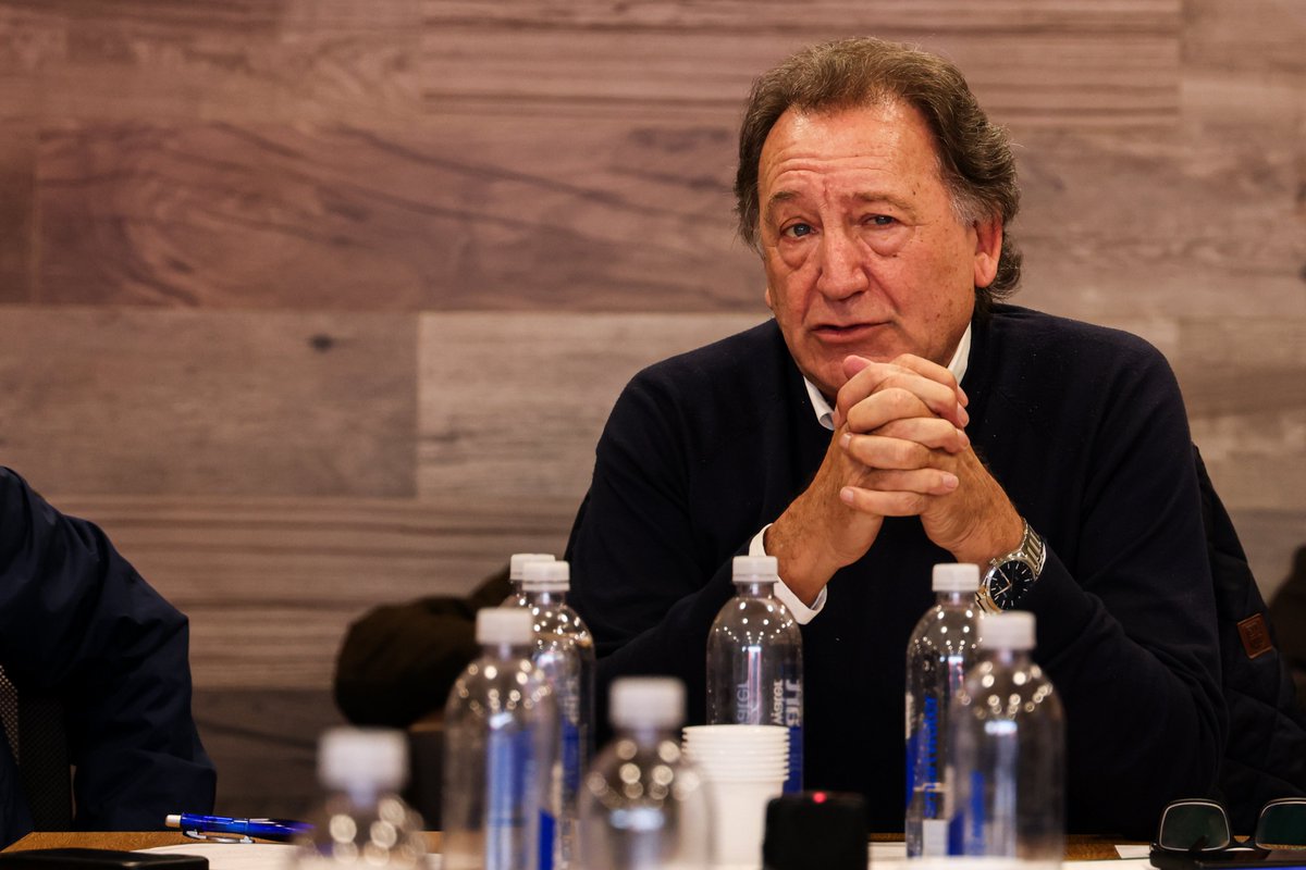 UNA REUNIÓN CON TEMAS CLAVES

La Comisión Directiva de San Lorenzo se puso de acuerdo para avanzar en un plan de revisión de áreas medulares, como el Fútbol Juvenil y los Deportes Federados.

Además, hubo múltiples cuestiones abordadas: entre otras, el informe de tesorería de los