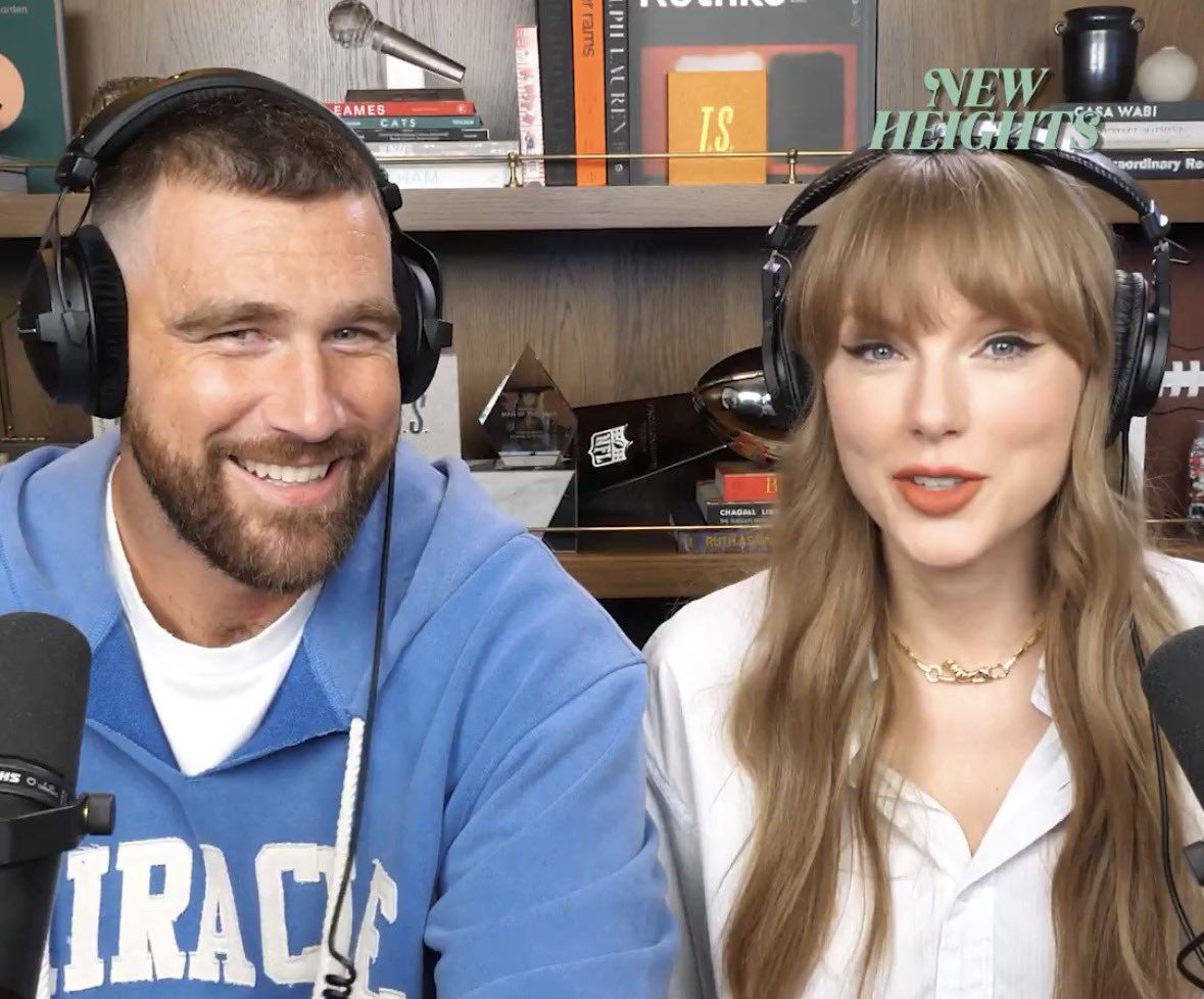 Primeira vez que Taylor Swift participa de um podcast. É sobre estar em um relacionamento saudável a ponto de se sentir confortável para falar do seu trabalho no trabalho do seu namorado.