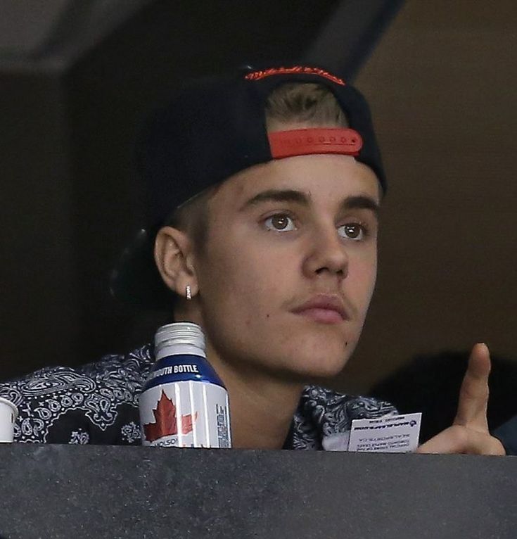 hourly drew (@hourlydrew) on Twitter photo 