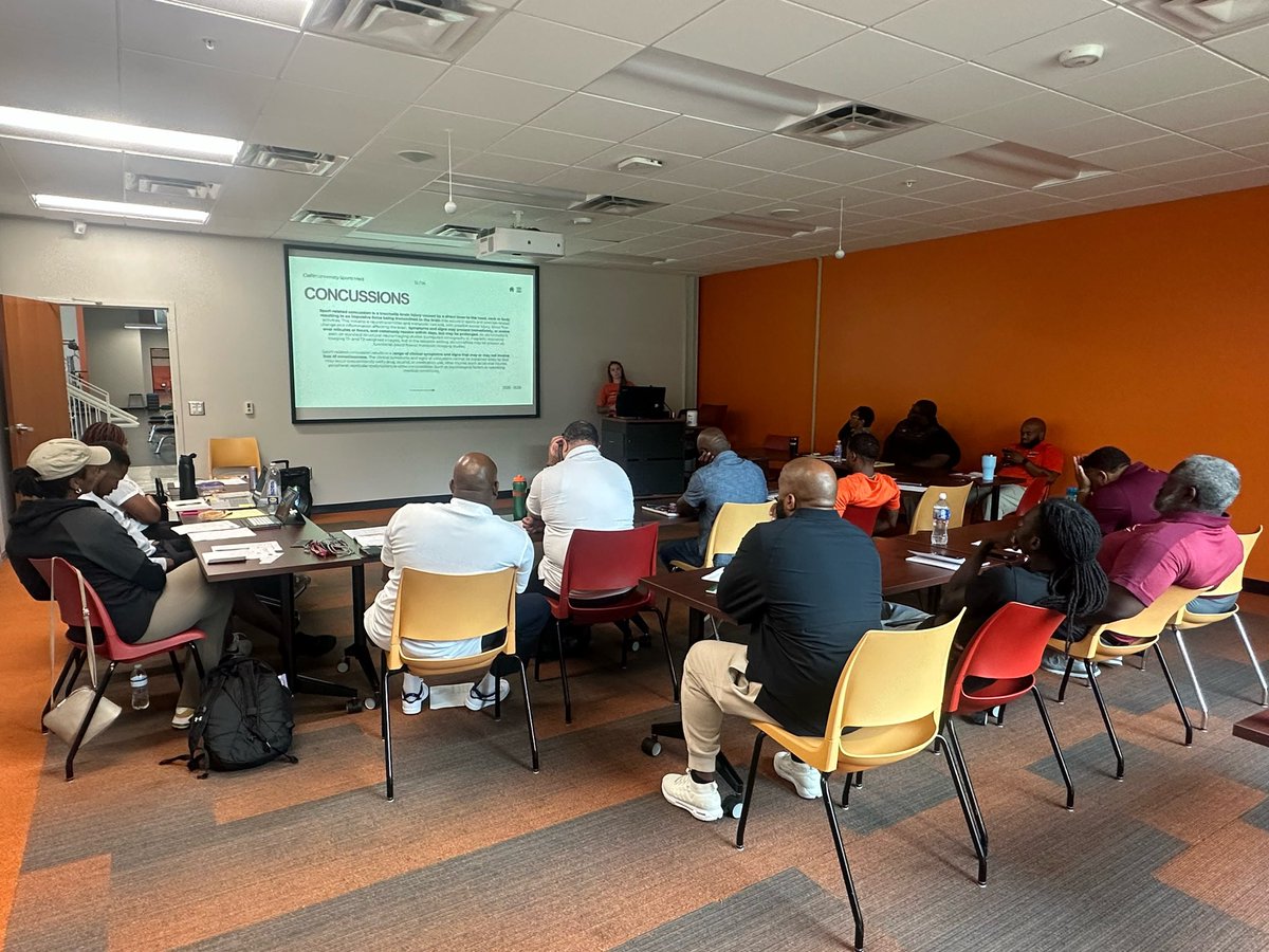 Sloane19900307's tweet photo. Panthers Athletics Staff Retreat Day 1!! #PawsUp #ClaflinMagic 🐾🧡 https://t.co/APJvsu5jXF