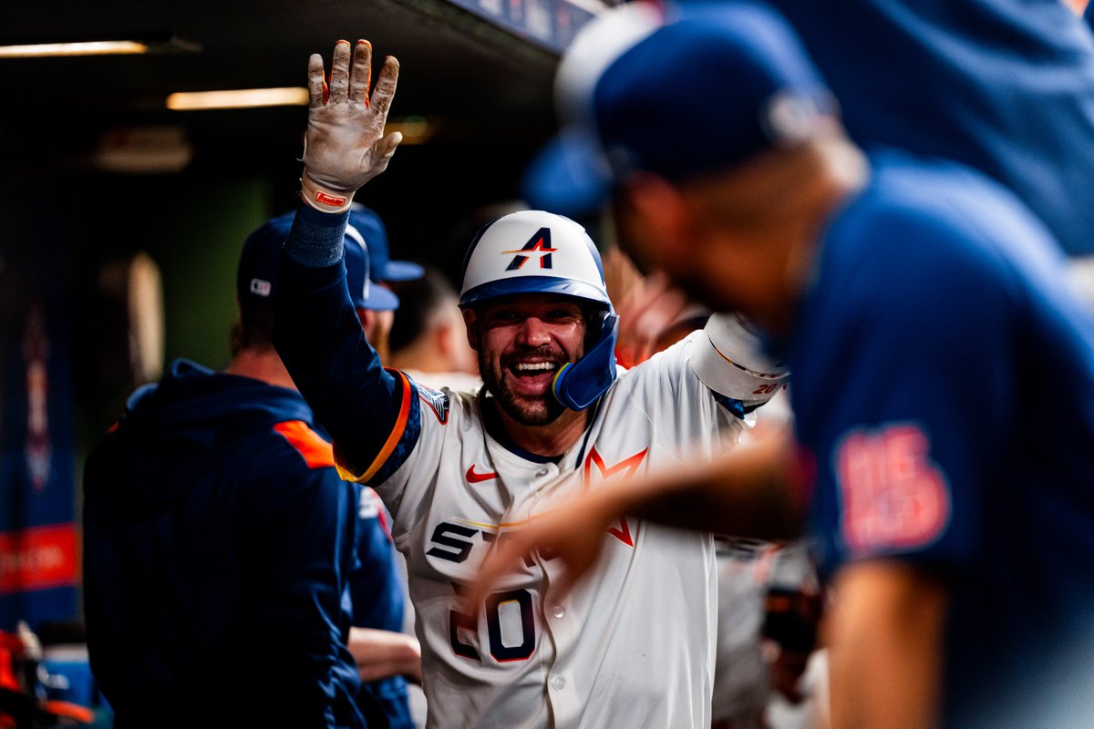 Houston Astros tweet media