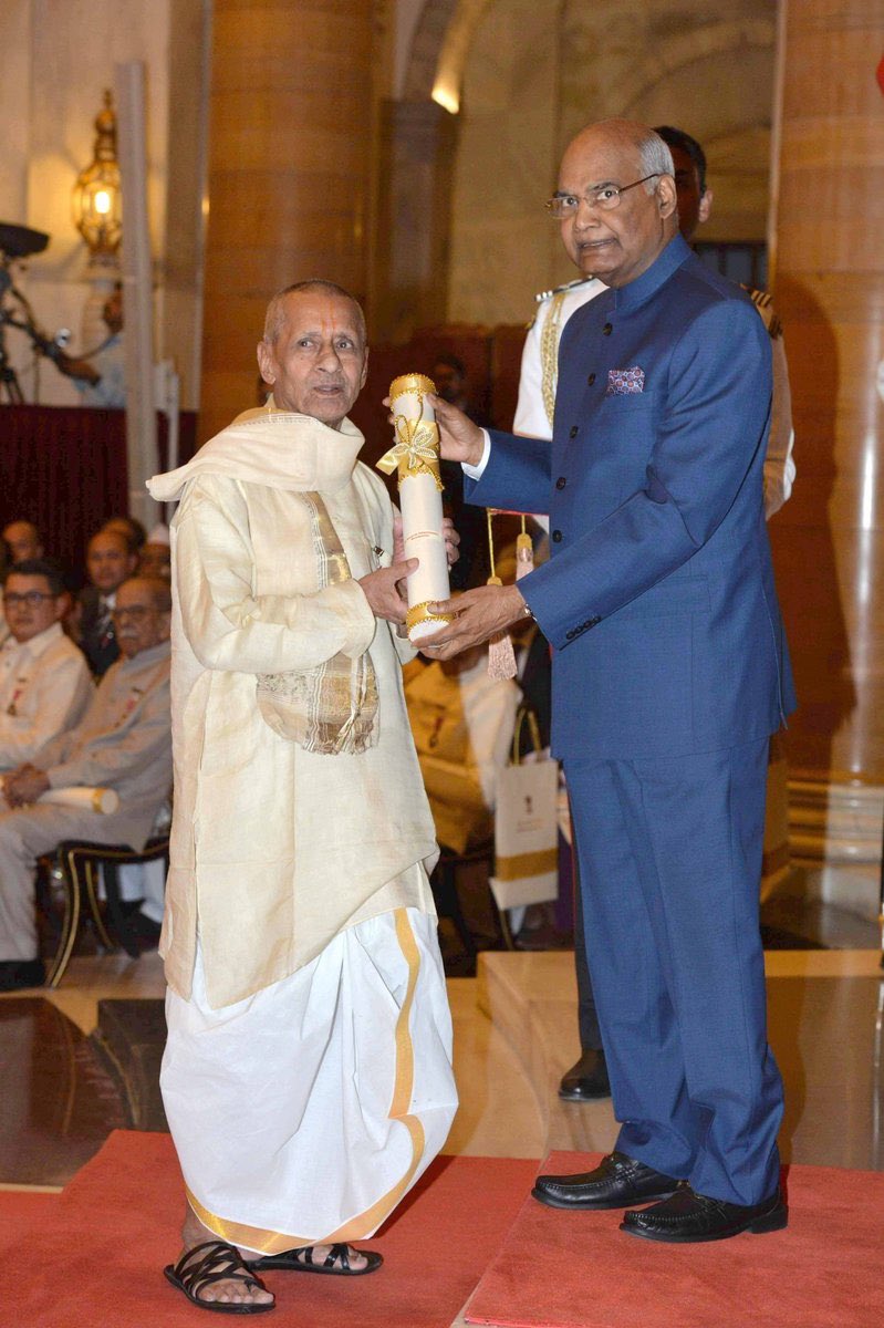 NewsSanskrit's tweet photo. The Government of Madhya Pradesh will confer the prestigious Maharshi Vedvyas National Award for the year 2023–24 upon renowned #Sanskrit scholar and Padma Shri awardee Dr. Keshavrao Sadashivshastri Musalgaonkar on Independence Day.
@ANI @PTI_News https://t.co/2fSWwNzbZU