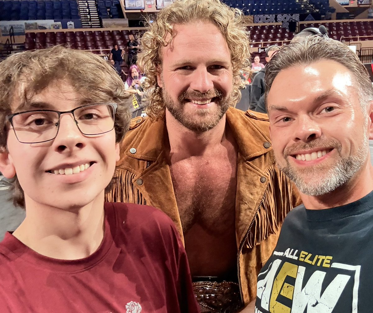 DwightFunk's tweet photo. @TonyKhan @AEWonTV @AEW An AMAZING show!!!  AEW!!  AEW!!!
My son and I loved it!!! https://t.co/tmB3Dqfz5y