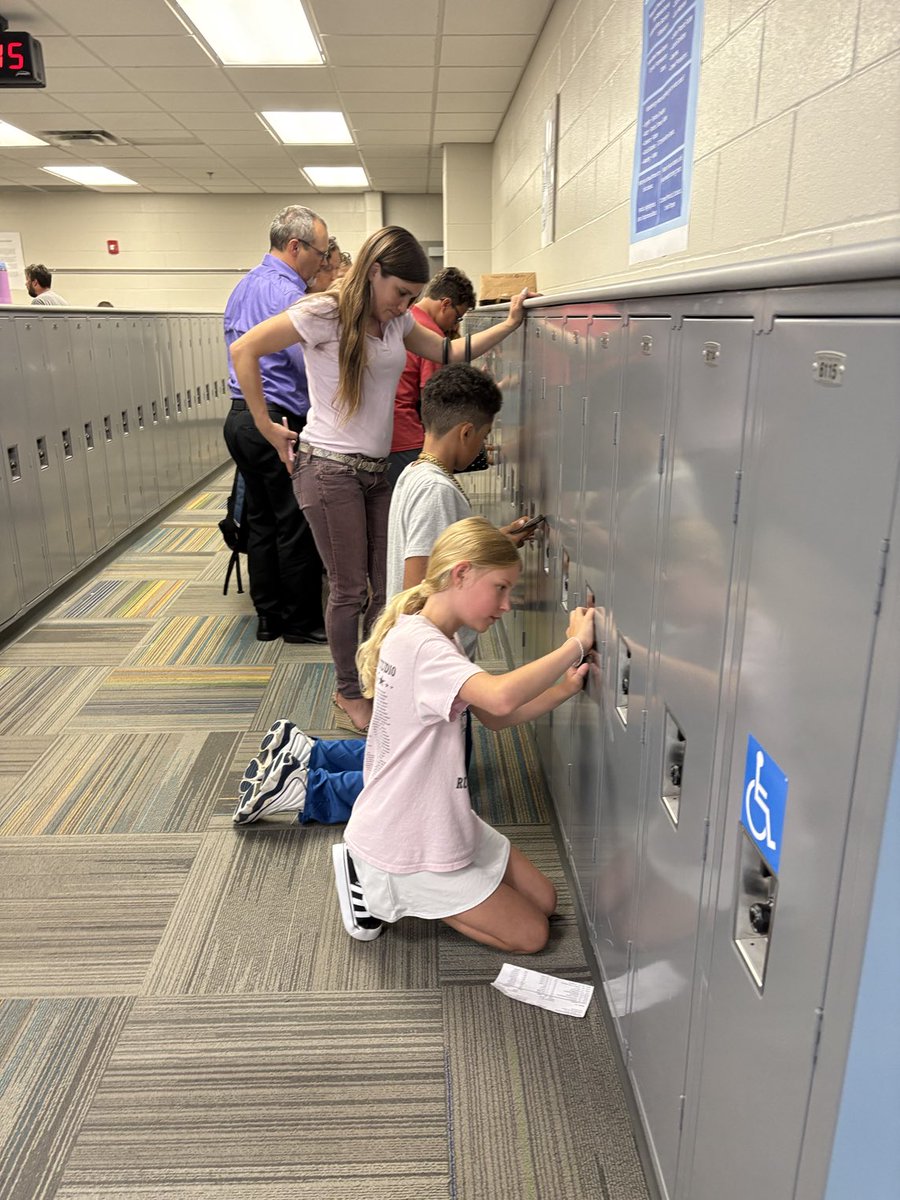 Bennington MS (@werbenningtonms) on Twitter photo The BMS 6th Grade Back to School Night was a success! We loved seeing all of the students and parents who were able to attend!Thank you to our BPS Foundation for providing Kona Ice! #WeAreBPS The BMS 6th Grade Back to School Night was a success! We loved seeing all of the students and parents who were able to attend!Thank you to our BPS Foundation for providing Kona Ice! #WeAreBPS