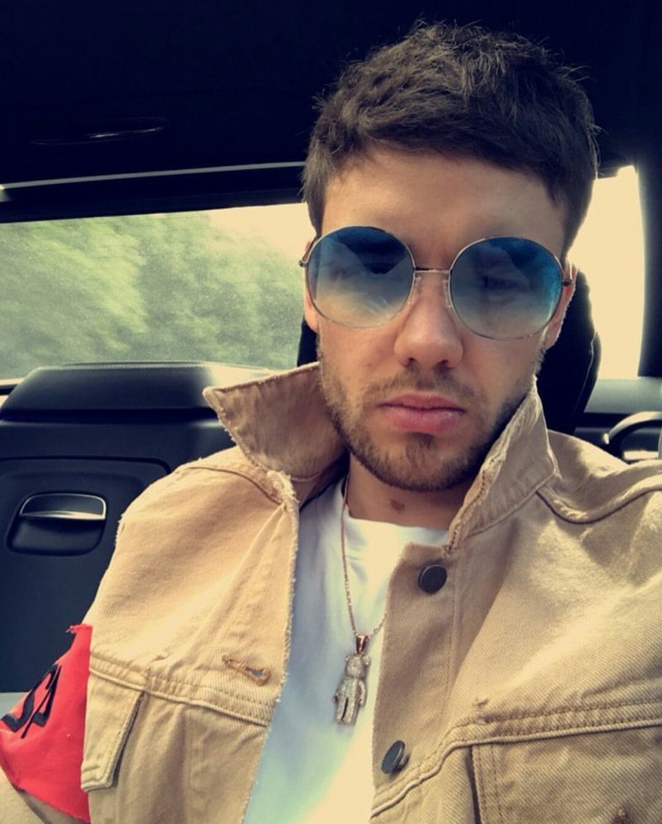 8 years ago, Liam shared this selfie on Instagram. 🤎