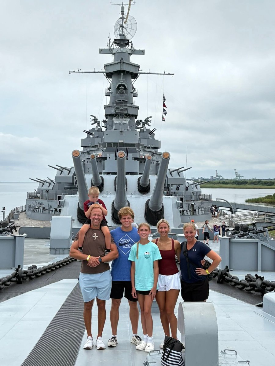 Eric Burle tweet media