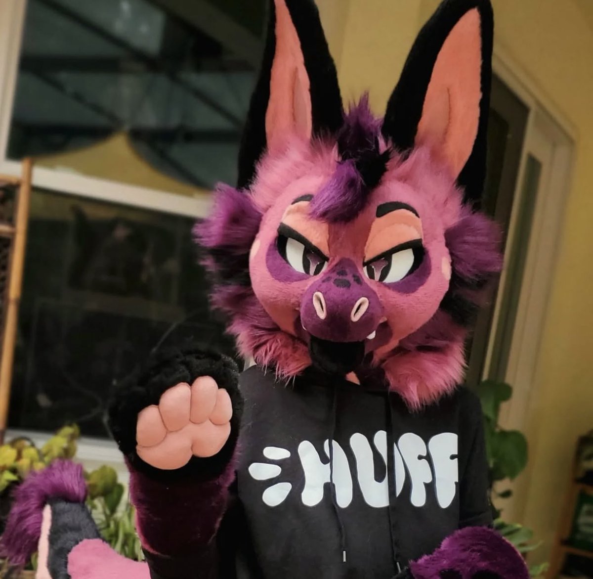 Val / LatinVixen tweet media