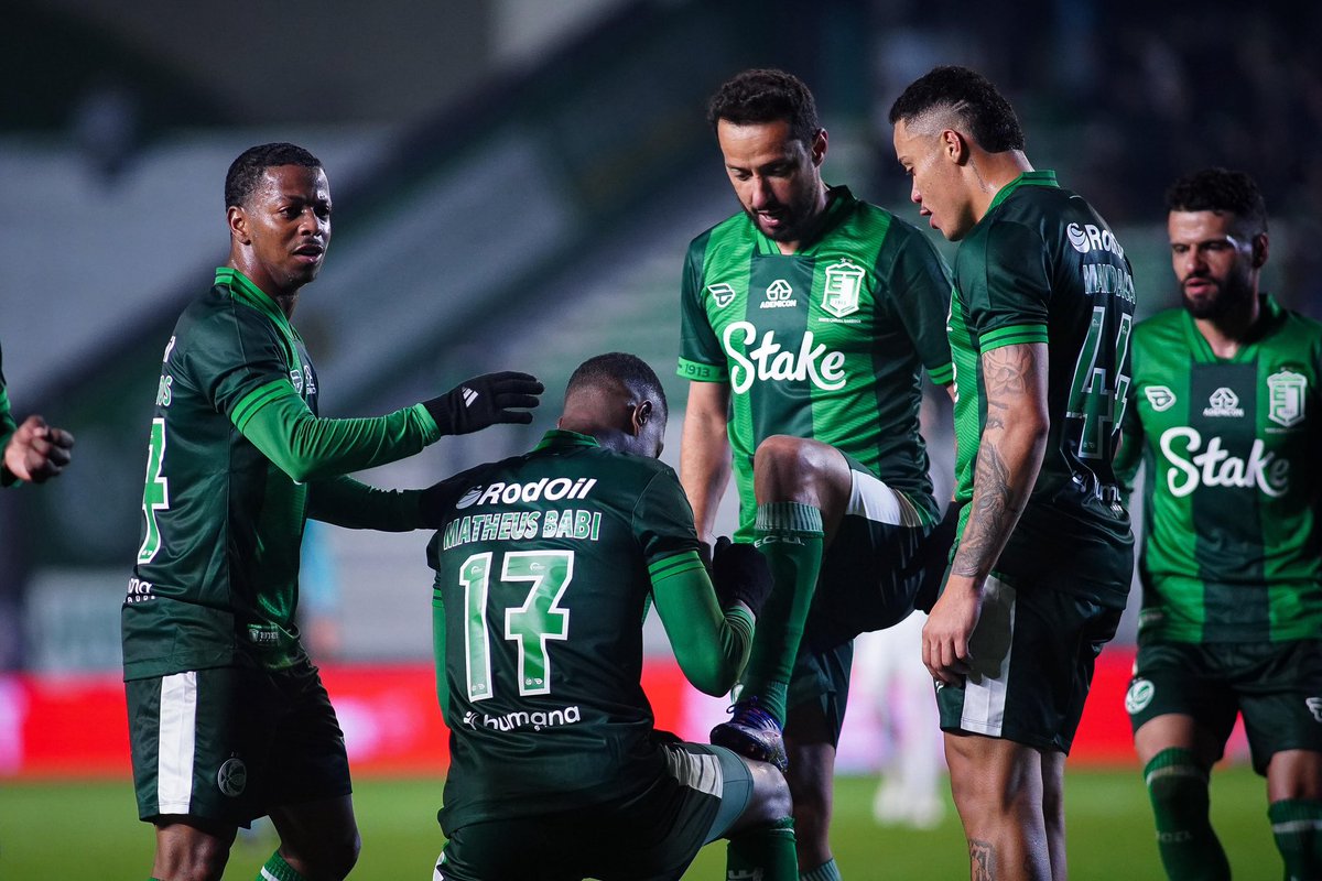 ECJuventude's tweet photo. Matheus Babi 🤝 Nenê 

Dois minutos em campo e gol da vitória do Juzão 

📷 Fernando Alves/ECJ 

#Juventude #ECJ https://t.co/yy7K9kUGzn