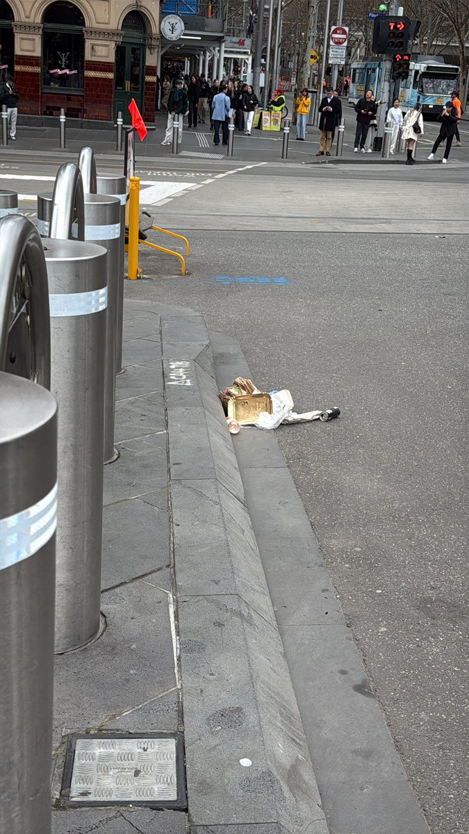 Xavier Verstegan tweet media