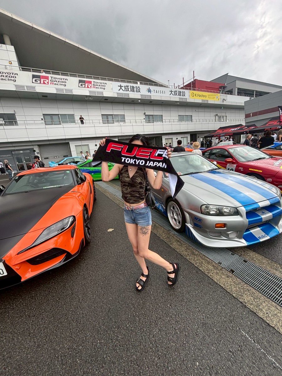 Raychaaaaaaaaa's tweet photo. 初参戦、雨風強かったけど最高でした🔥
 #FUELFEST https://t.co/7pkMdeiyob