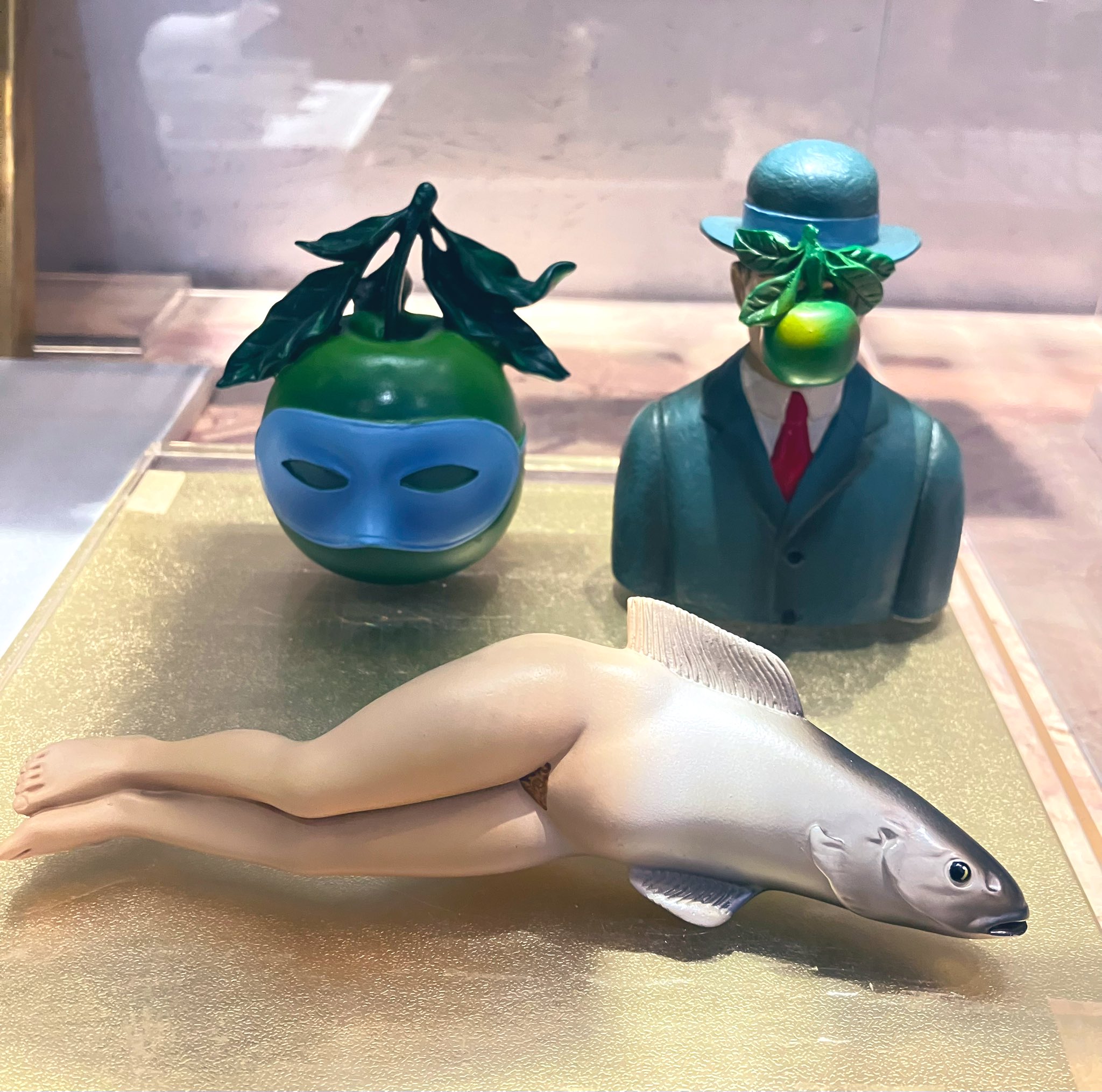 KOMONO マグリット キングスミュージアム KOMONO マグリット キングスミュージアム THE MAGRITTE Museum