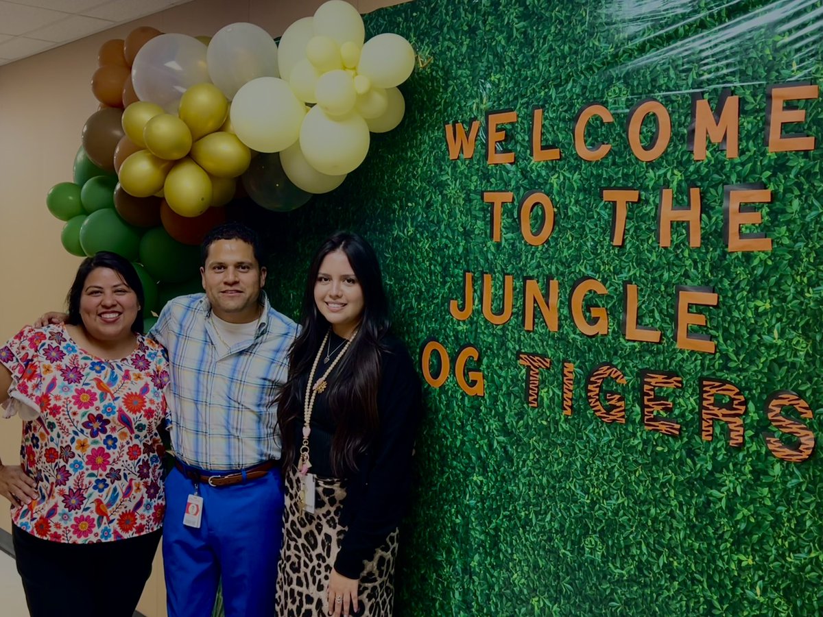 Abigail (@aibarra_0) on Twitter photo Here’s to a year of learning, laughter, and roaring success 🐯 🐆✨ #OGTigers
#aldinestory #BackToSchool #AldineISD <a href="/OrangeGroveAISD/">Orange Grove Tigers</a> <a href="/rocharoy/">Roy Rocha</a> <a href="/Grabille2/">Ms. Sanchez</a> Here’s to a year of learning, laughter, and roaring success 🐯 🐆✨ #OGTigers
#aldinestory #BackToSchool #AldineISD <a href="/OrangeGroveAISD/">Orange Grove Tigers</a> <a href="/rocharoy/">Roy Rocha</a> <a href="/Grabille2/">Ms. Sanchez</a>