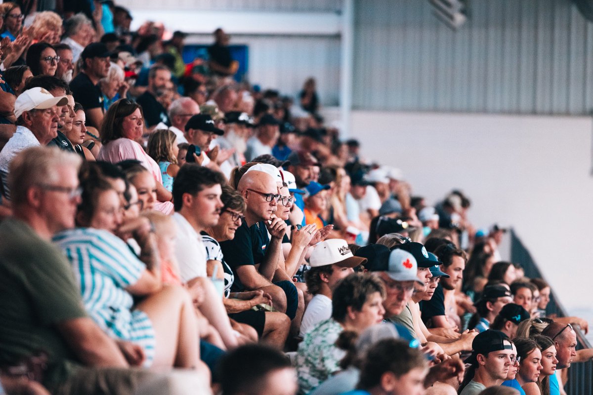 Photos from our game yesterday are on our website: ptbojrclakers.com/in-action