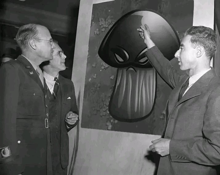 Imagen histórica de la creación de la bomba atómica de Oppenheimer