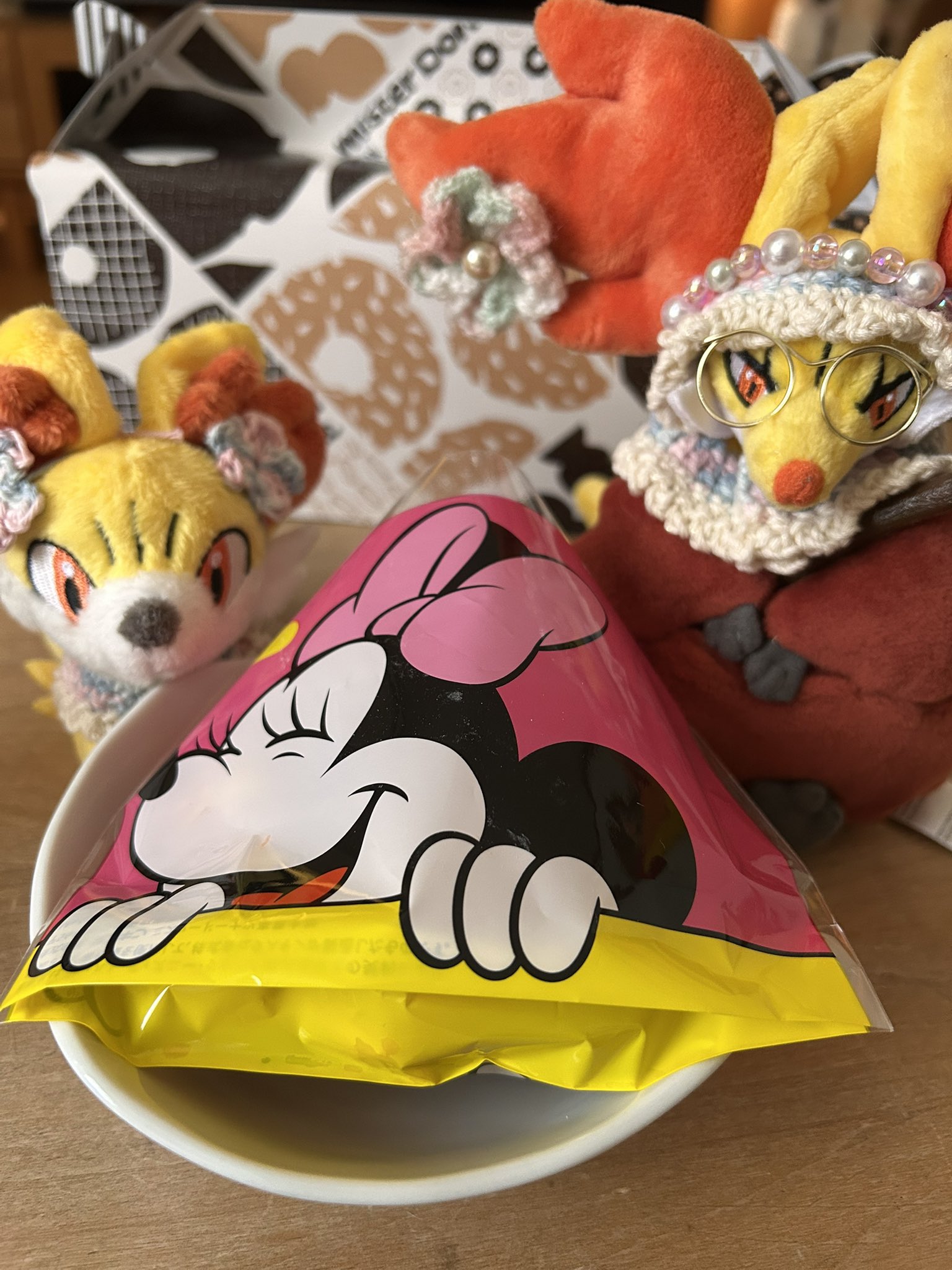 ミニーちゃん、専用！ポテチーノ、ワンピース。写真で見るより、もう少し、濃い黄色 上から撮るミニーちゃんもかわいいな😍🌺 . . . . . . 画像の中