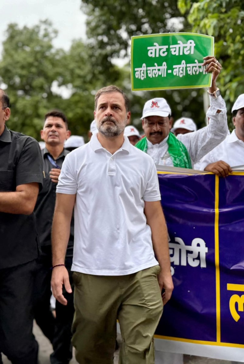 ParisanghB's tweet photo. वोट चोर गद्दी छोड़ो https://t.co/jHDnQK7ZaV