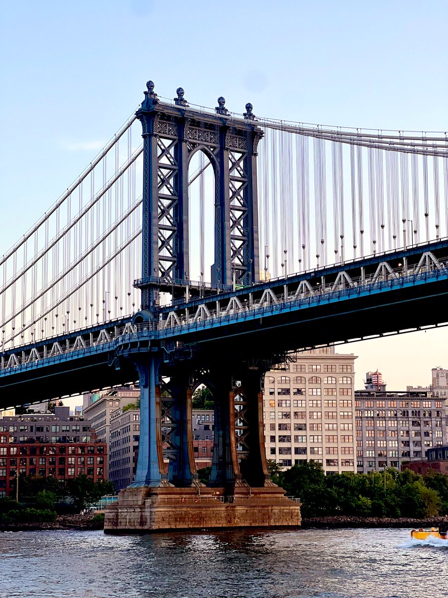 JahnRaissaY's tweet image. #Manhattan #manhattanbridge #bridge #sightseeing #cruise #sunset