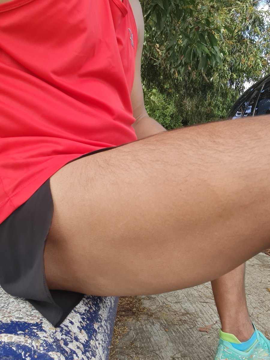 หนุ่มอีสานใต้ควยม้า tweet media