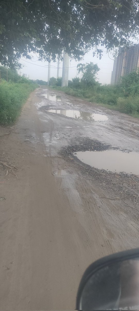 ullaspinge's tweet photo. New Bijli ghar  Jalpura road in Bisrakh GB Nagar.
Full of wholes and very risky to walk or 2 wheeler ride https://t.co/k1InGyi7xL