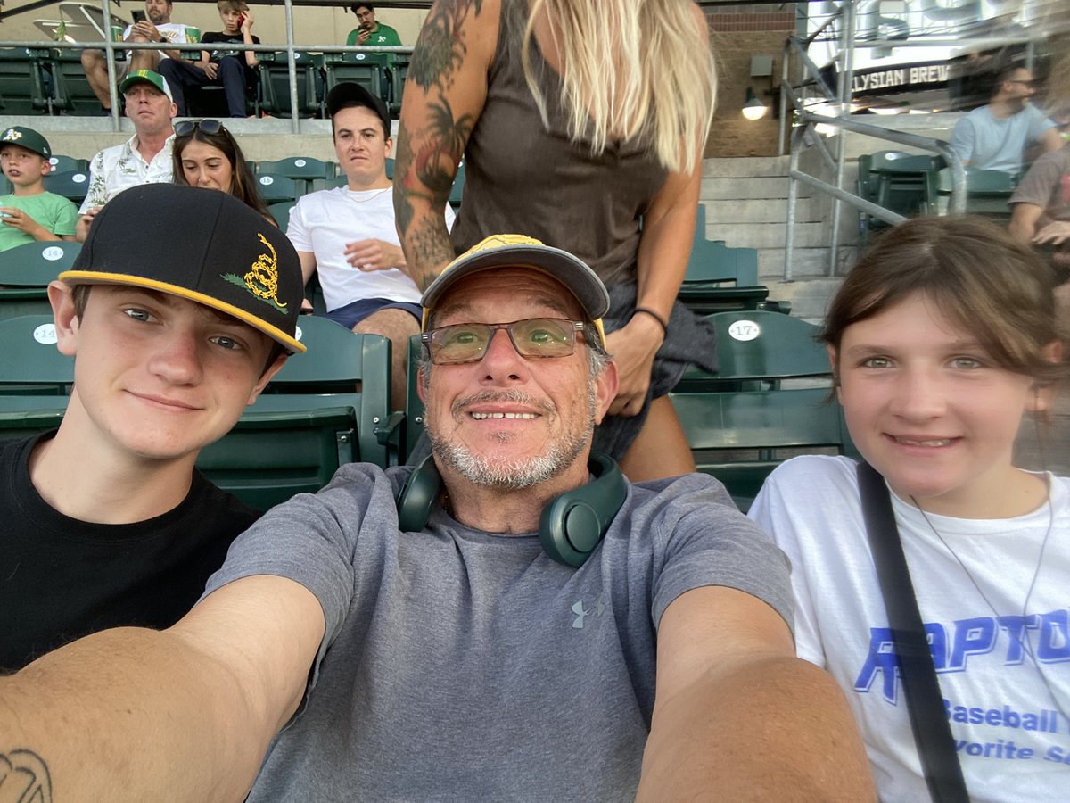 wilkow's tweet photo. Baseball 👍 https://t.co/fkElfBHTQG