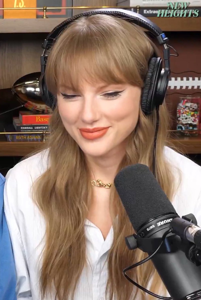 TSUpdating's tweet photo. 🚨| The preview for Taylor Swift’s episode on New Heights reached a total of 13.6 million views within 45 minutes—9.8 million on Instagram and 3.8 million on X. https://t.co/5Vj2ORHvFf