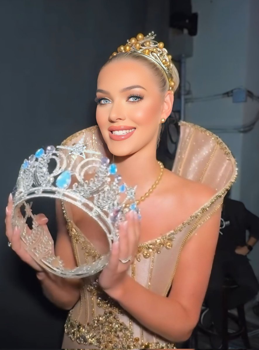 #MissUniverso Victoria Kjaer en la final de Miss Universo República Dominicana 2025