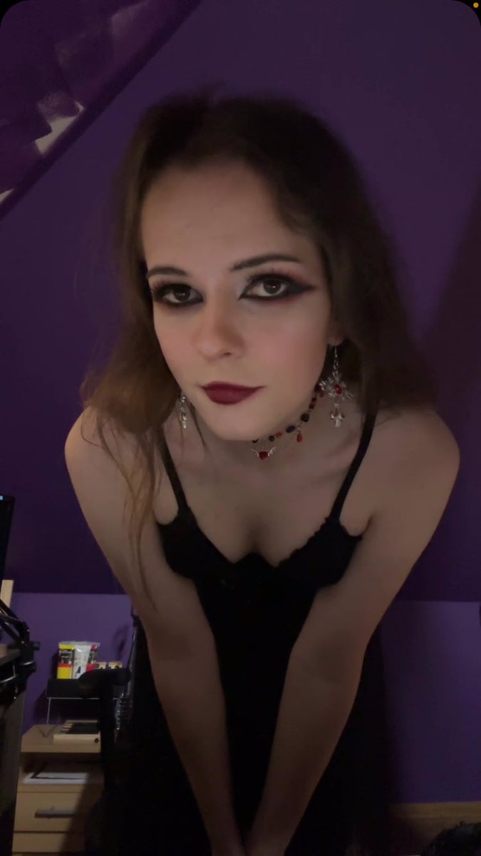 Would you paint Warhammer figures with her?