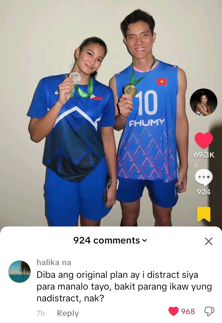 AnimoWafs's tweet photo. bakit nga ba, fifi? HAHAHAHAHAHAHAHAHAHA
#FifiSharma #Tufifi https://t.co/xTCZSHy4Dz